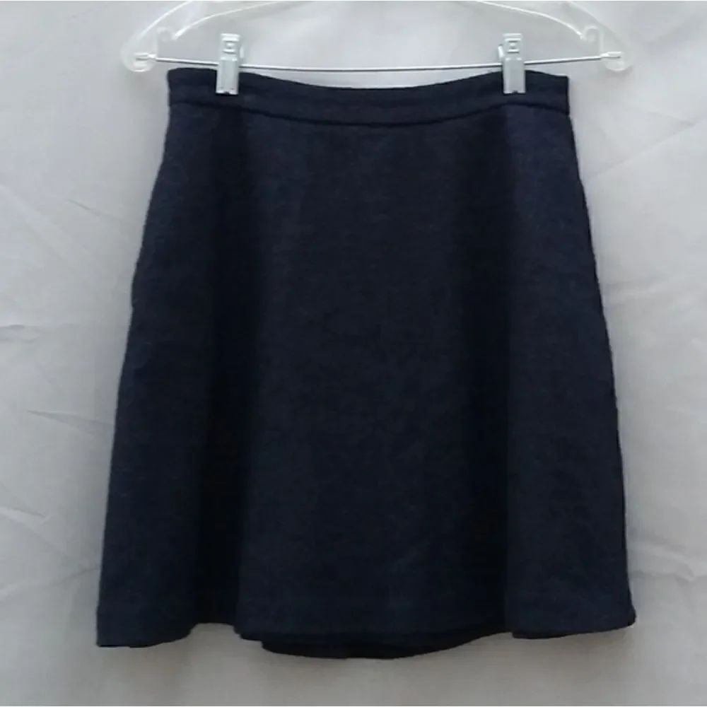 Banana Republic skirt with pockets!